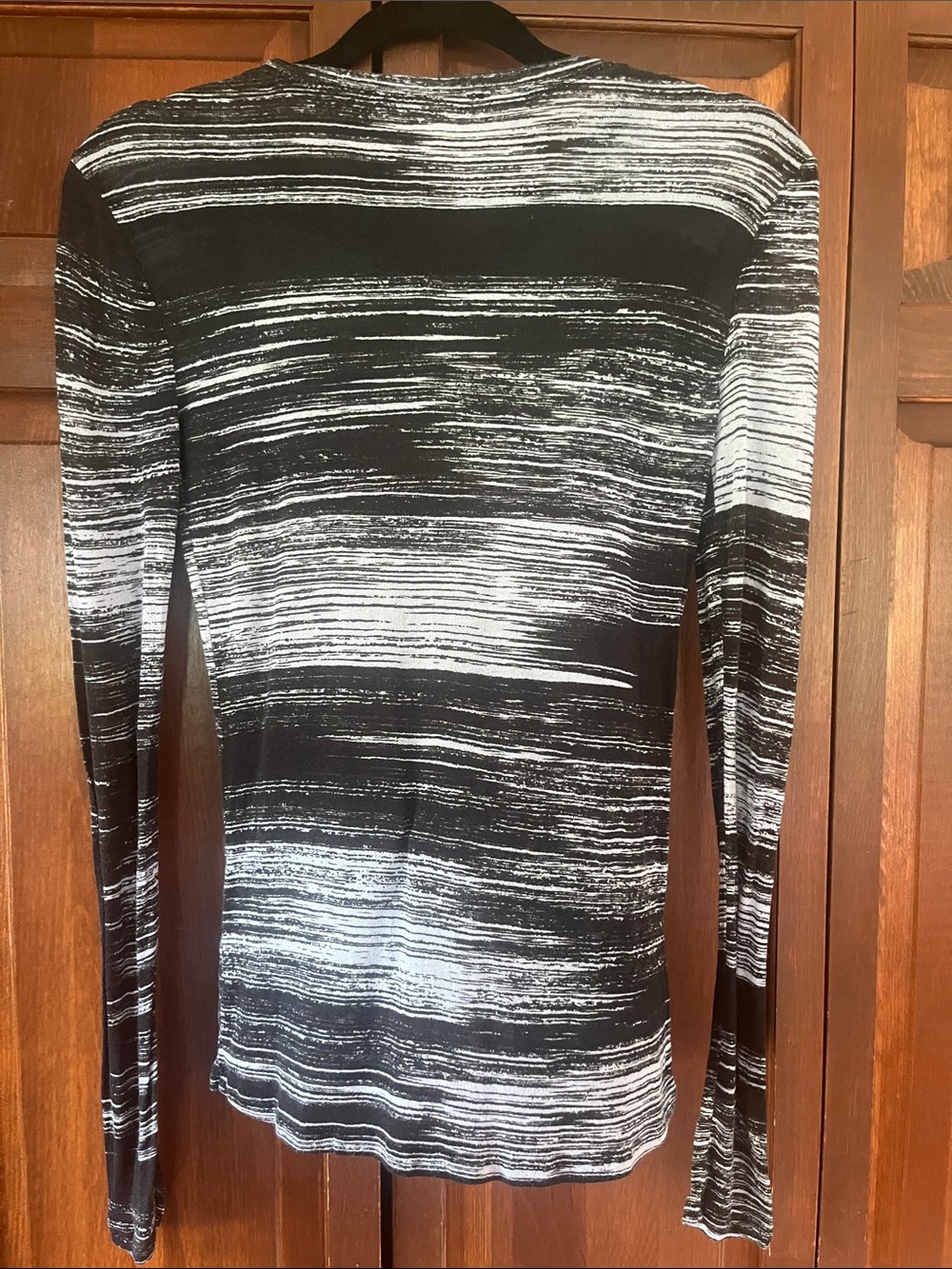 Philosophy Black & White Brushstroke Stripe Long Sleeve Tee - Picture 4 of 8